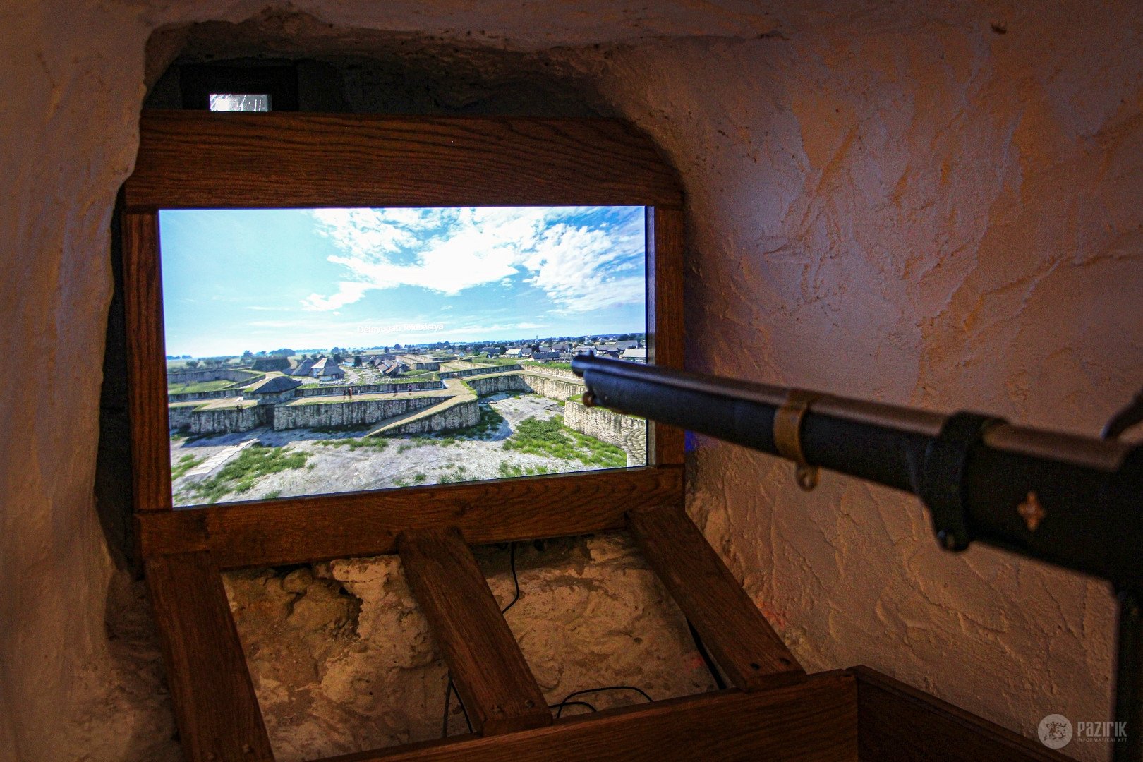Hajdú puskával vezérelhető virtuális panorámakép